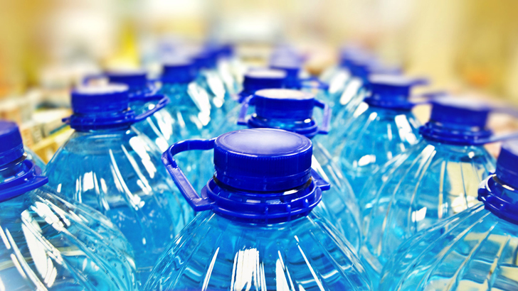 San Francisco se convierte en la primera ciudad en prohibir la venta de botellas de plástico Resultado de imagen para san francisco prohibe vender botellas plastico
