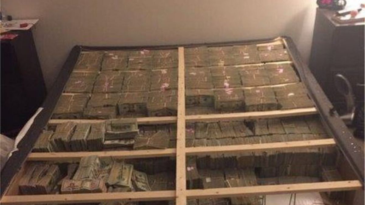 La extraña historia de los 20 millones de dólares que aparecieron ...